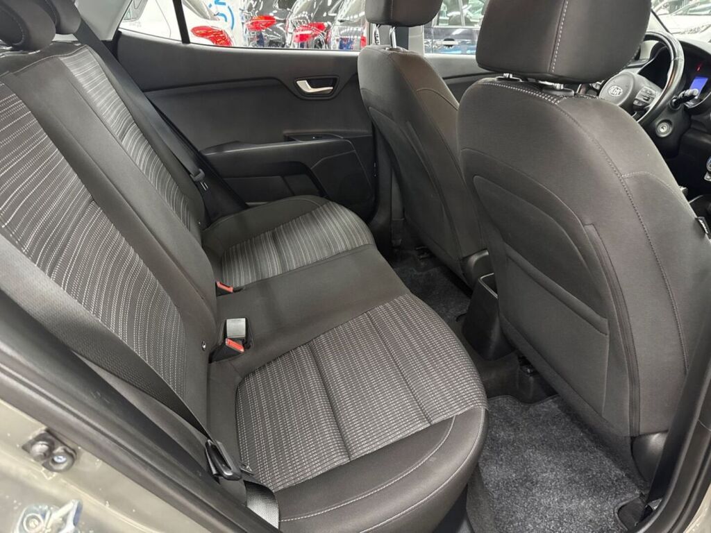 Kia Stonic 2020 Vihreä