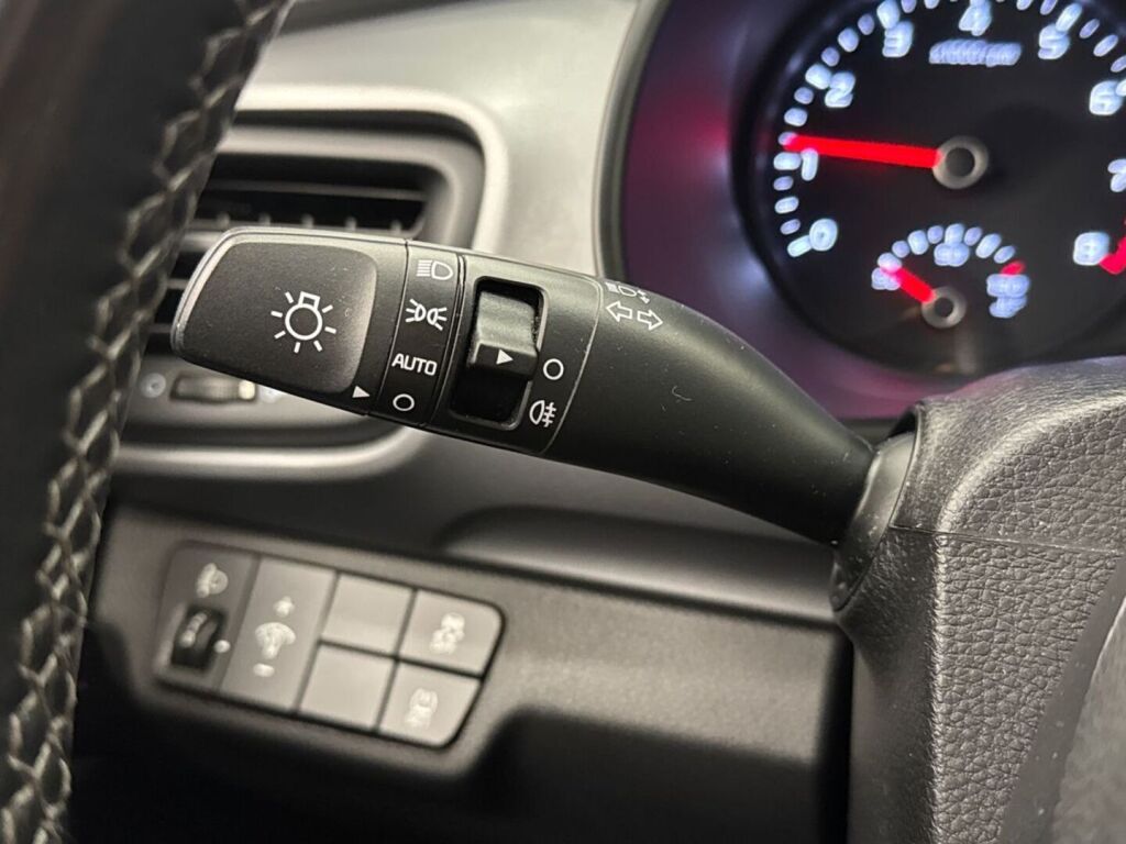 Kia Stonic 2020 Vihreä