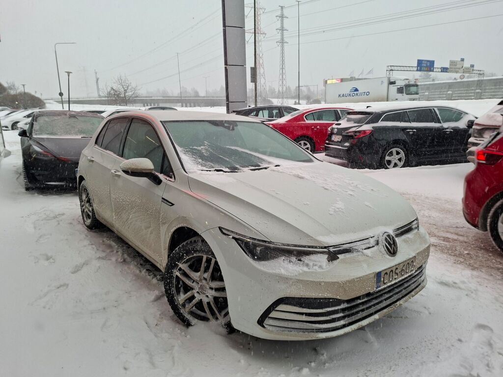 Volkswagen Golf 2020 Valkoinen