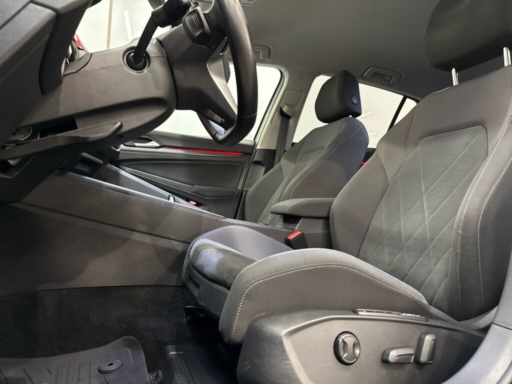 Volkswagen Golf 2020 Valkoinen