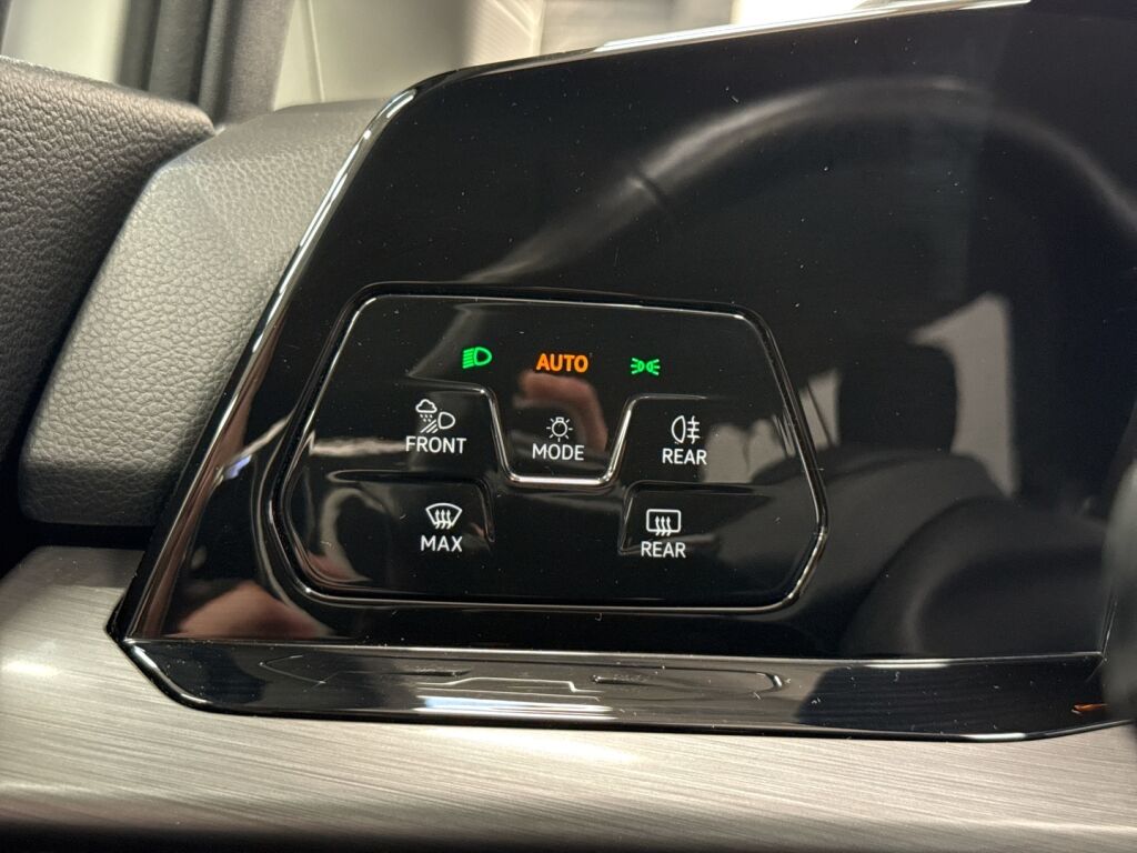 Volkswagen Golf 2020 Valkoinen