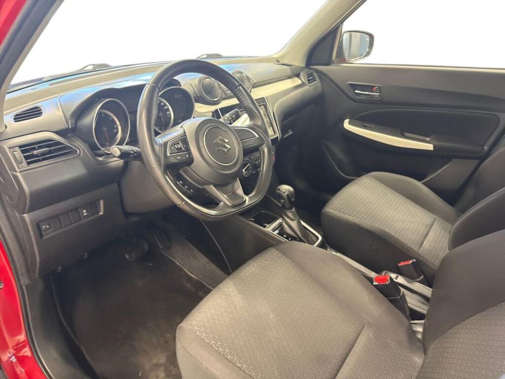 Suzuki Swift 2020 Punainen