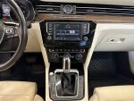Volkswagen Passat 2016 Musta