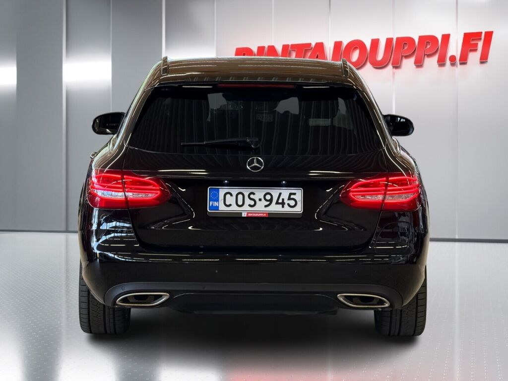 Mercedes-Benz C 2016 Musta