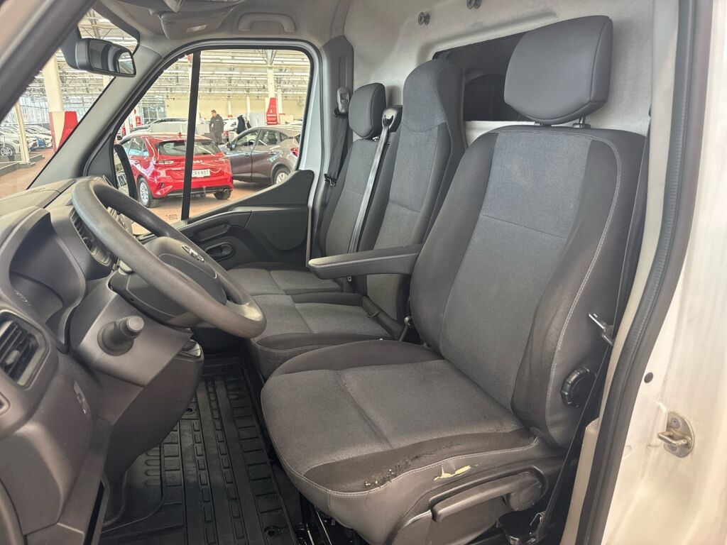 Nissan NV400 2021 Valkoinen