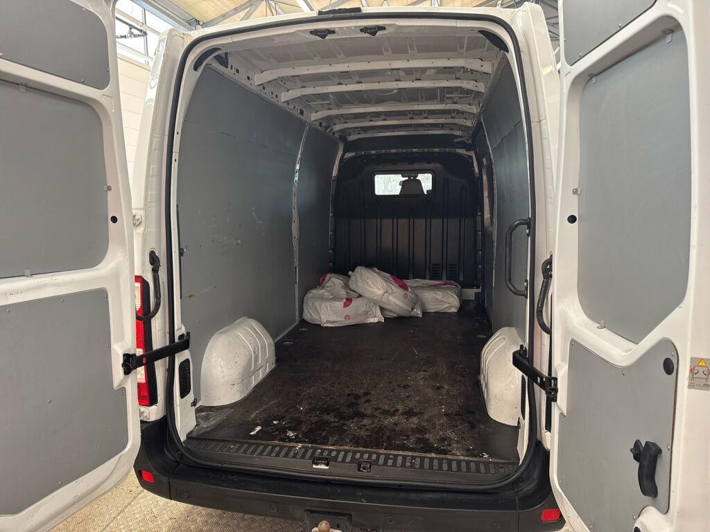 Nissan NV400 2021 Valkoinen