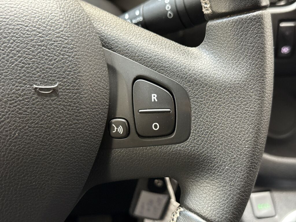 Nissan NV300 2020 Harmaa