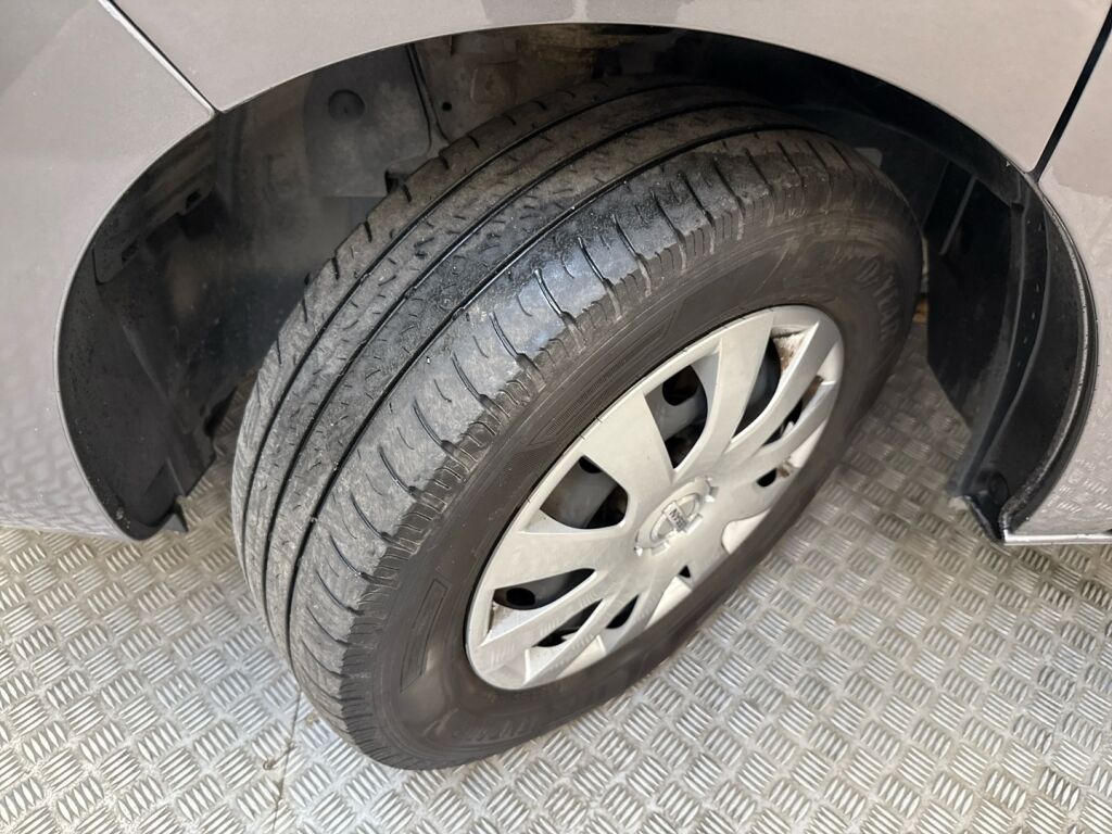 Nissan NV300 2020 Harmaa