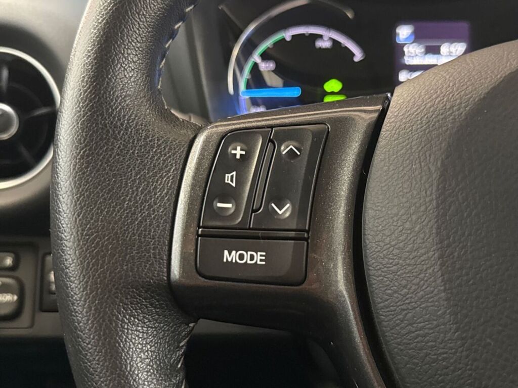 Toyota Yaris 2020 Harmaa