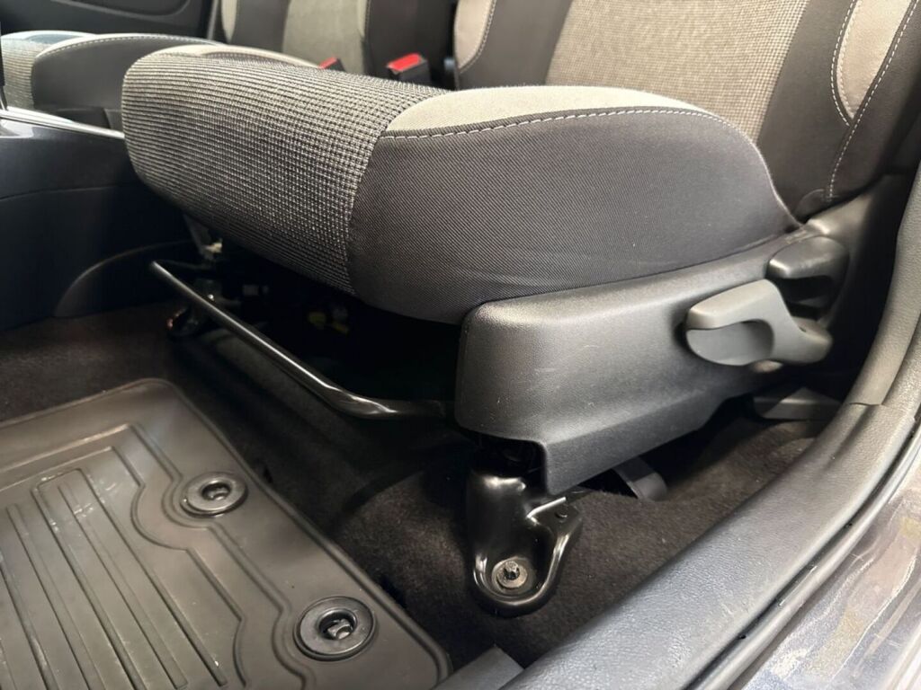 Toyota Yaris 2020 Harmaa