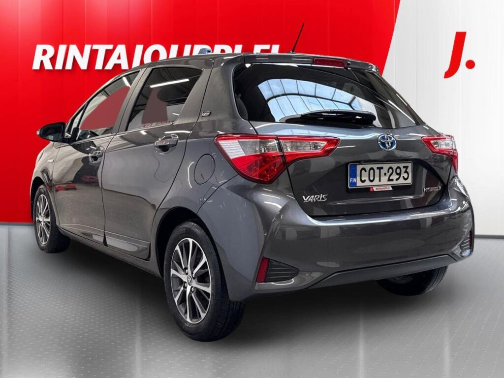 Toyota Yaris 2020 Harmaa
