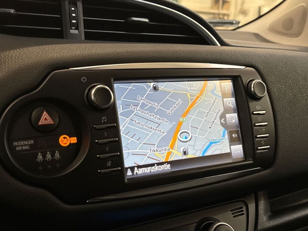 Toyota Yaris 2020 Harmaa