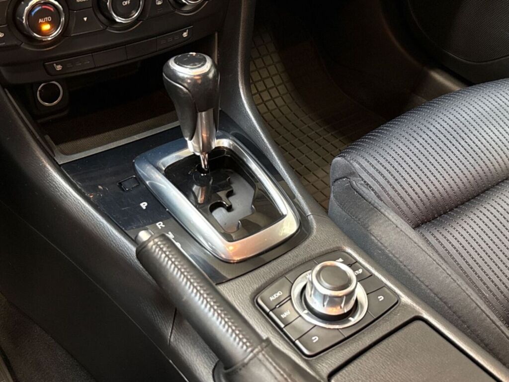 Mazda Mazda6 2014 Valkoinen
