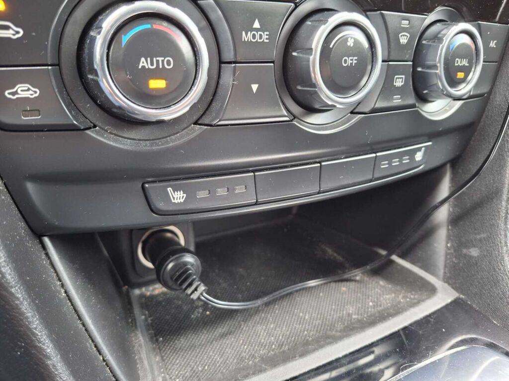Mazda Mazda6 2014 Valkoinen
