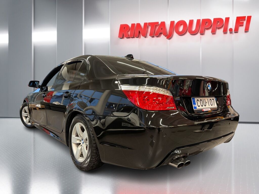 BMW 523 2007 Musta