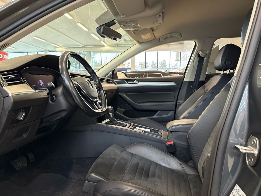 Volkswagen Passat 2017 Ruskea (beige)
