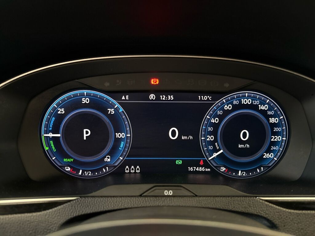 Volkswagen Passat 2017 Ruskea (beige)