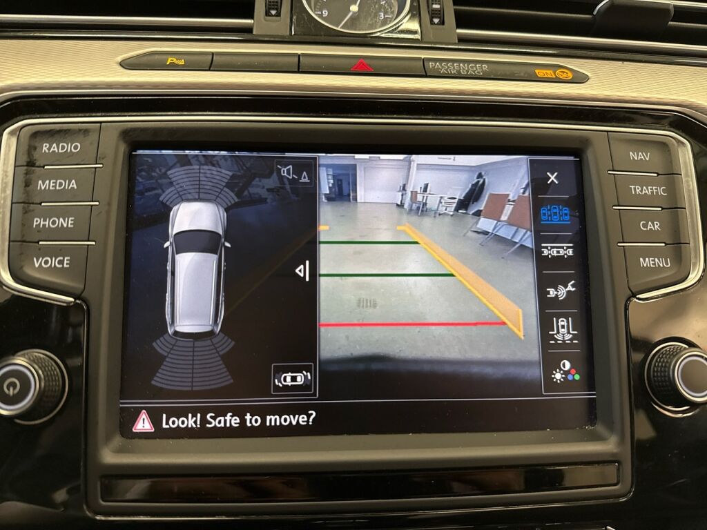 Volkswagen Passat 2017 Ruskea (beige)