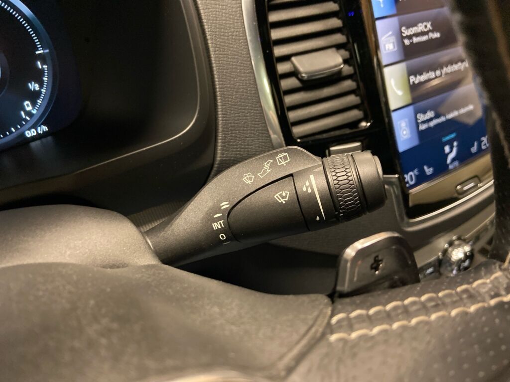 Volvo XC90 2016 Musta