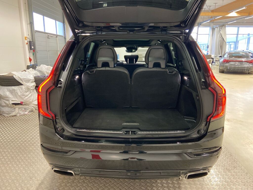 Volvo XC90 2016 Musta