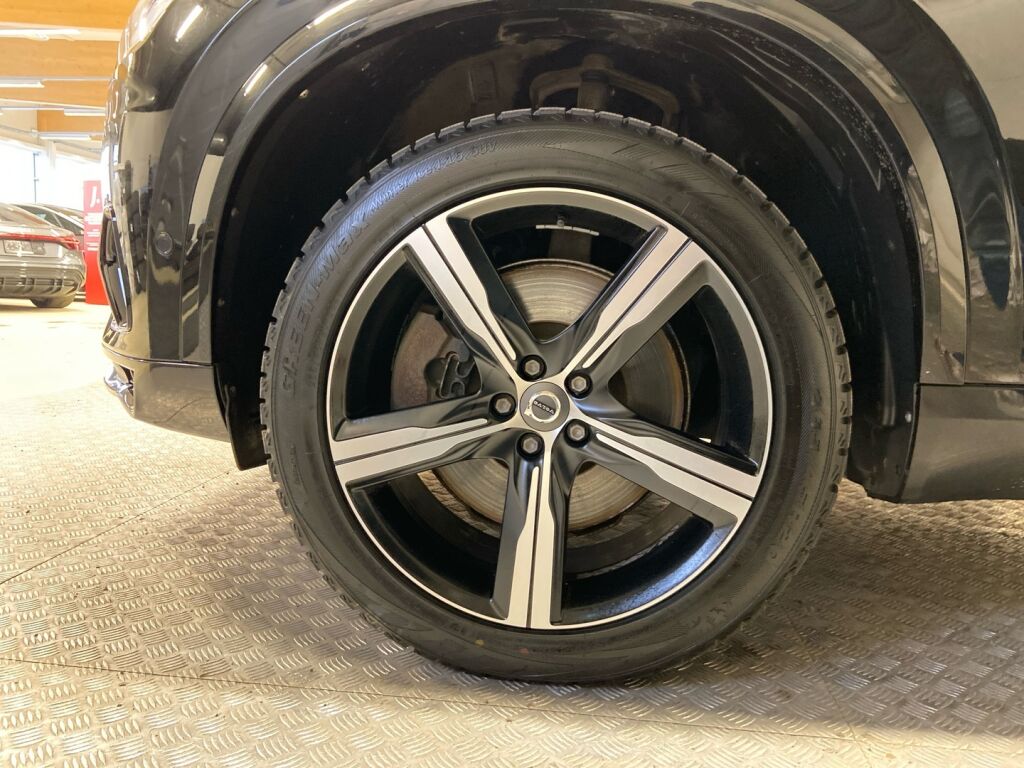 Volvo XC90 2016 Musta