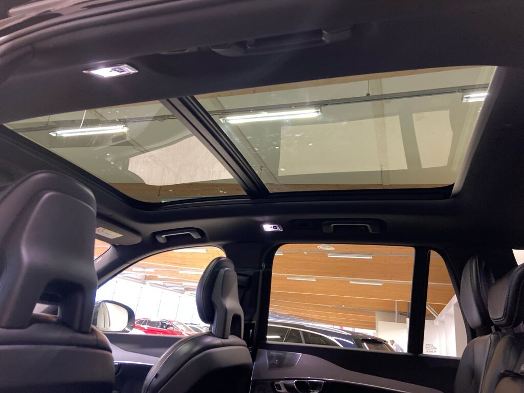 Volvo XC90 2016 Musta