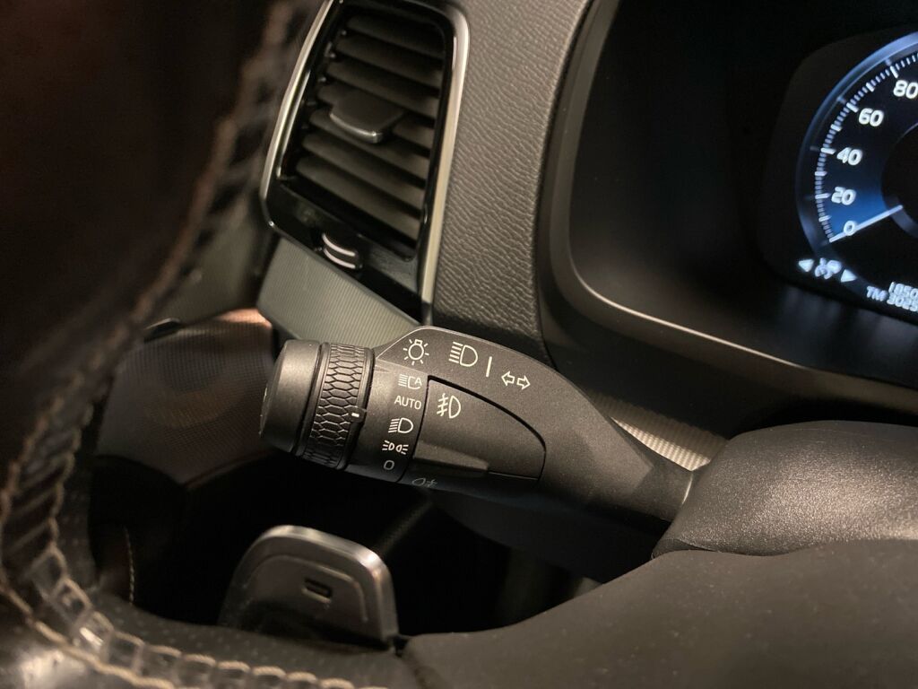 Volvo XC90 2016 Musta