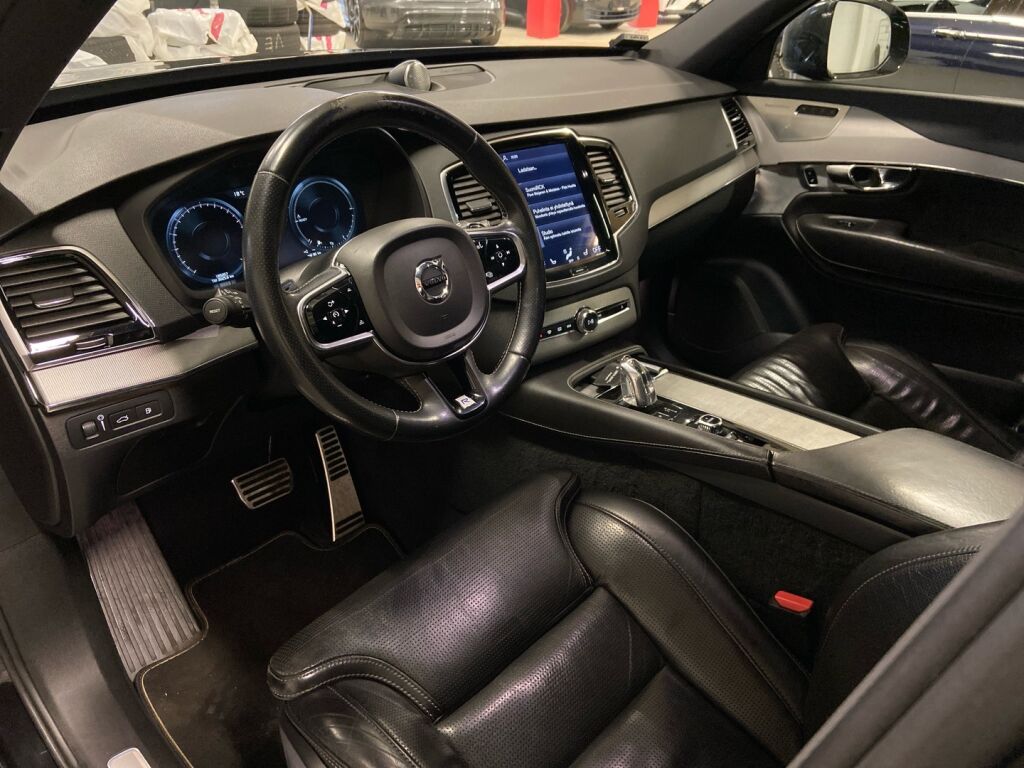 Volvo XC90 2016 Musta