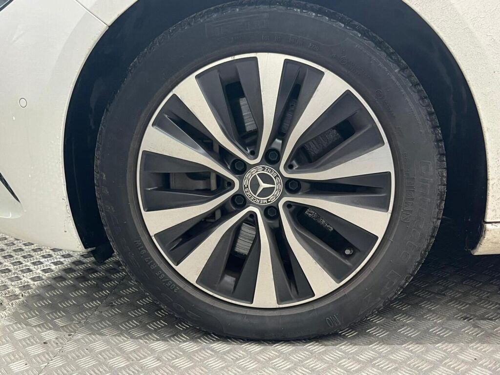 Mercedes-Benz B 2020 Valkoinen