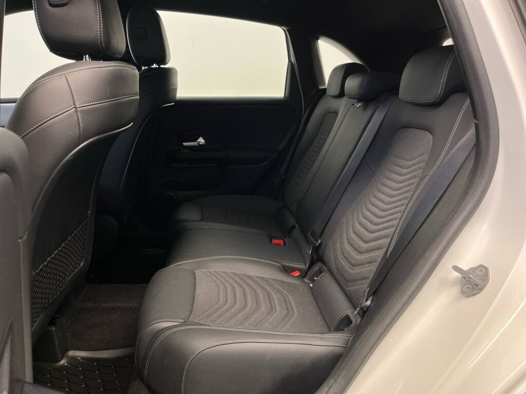 Mercedes-Benz B 2020 Valkoinen