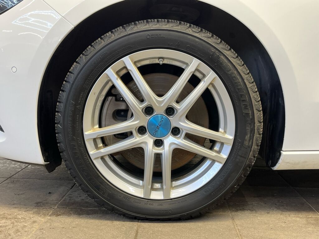 Mercedes-Benz B 2020 Valkoinen