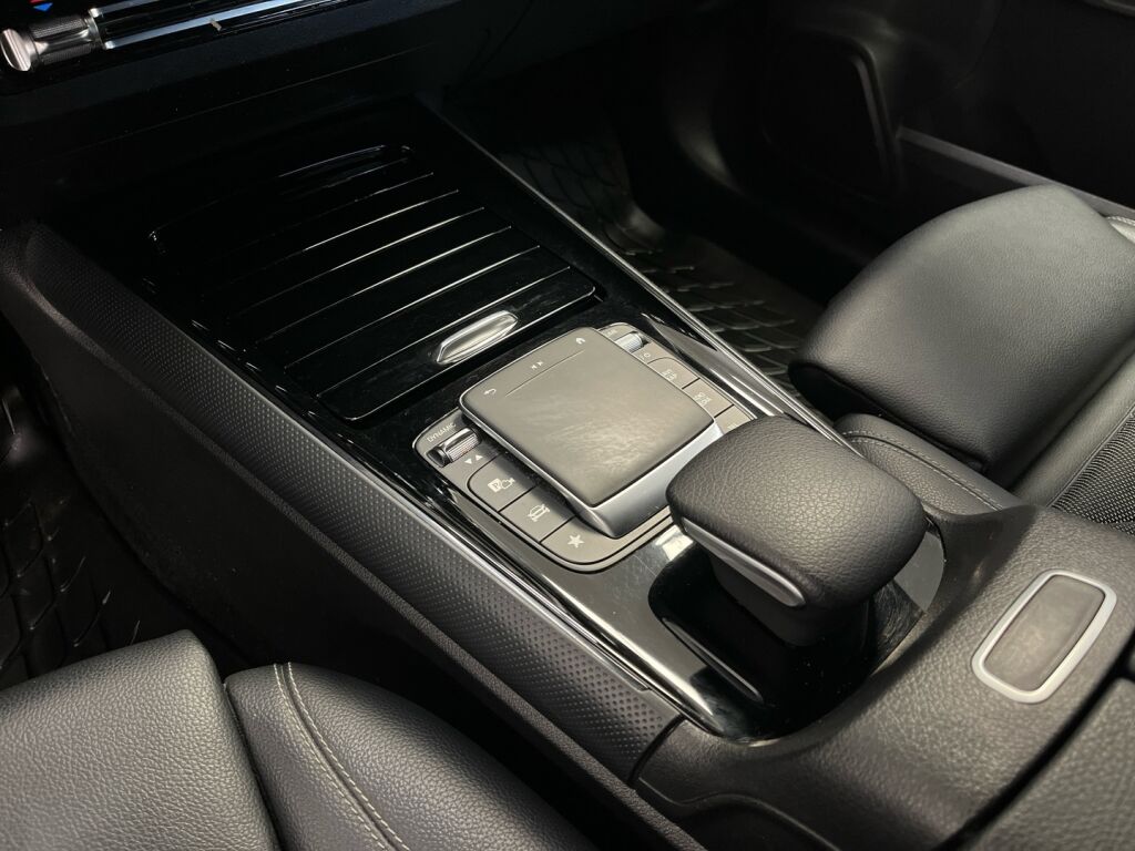 Mercedes-Benz B 2020 Valkoinen