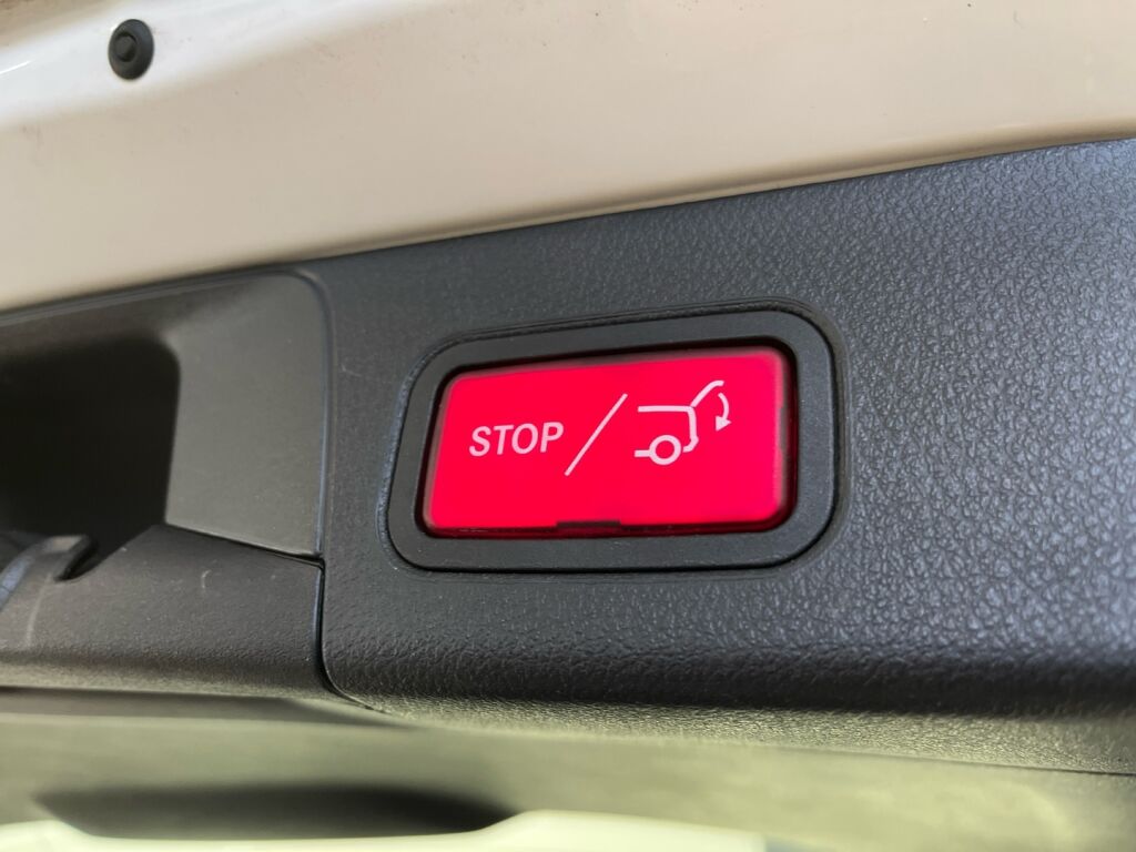 Mercedes-Benz B 2020 Valkoinen