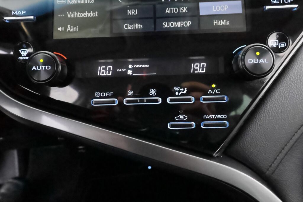 Toyota Camry 2019 Harmaa