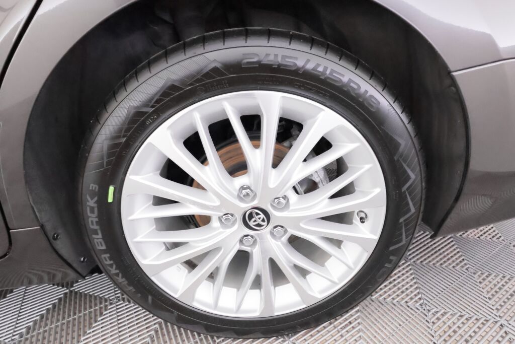 Toyota Camry 2019 Harmaa