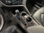 Toyota Camry 2020 Punainen