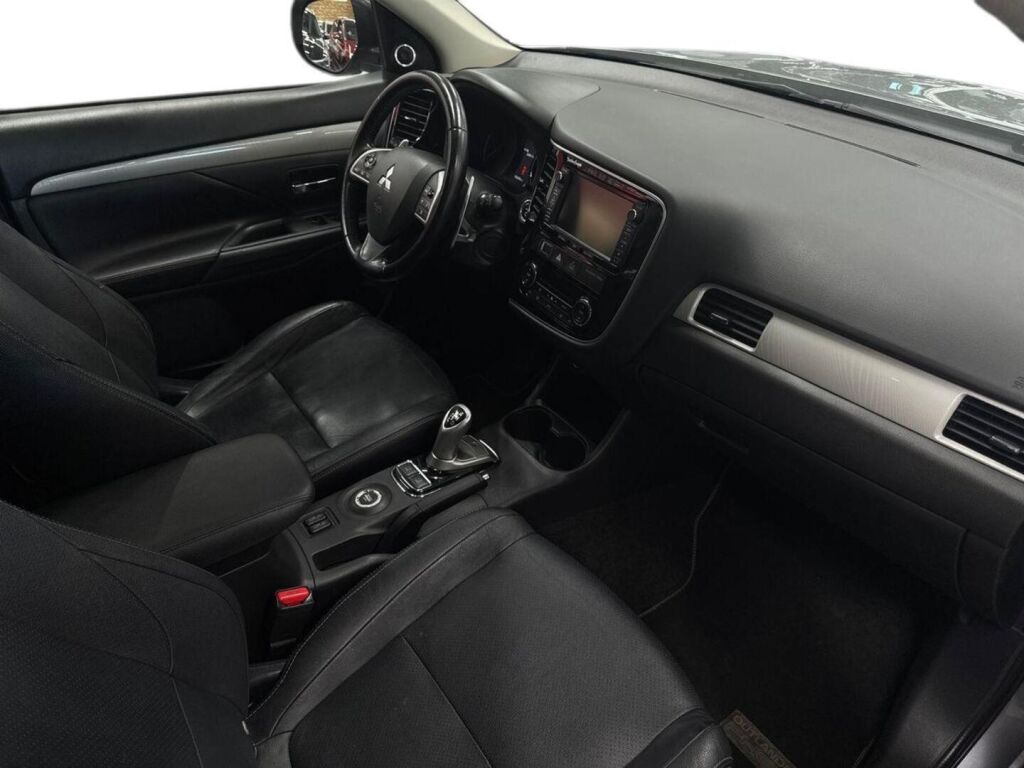 Mitsubishi Outlander PHEV 2013 Harmaa