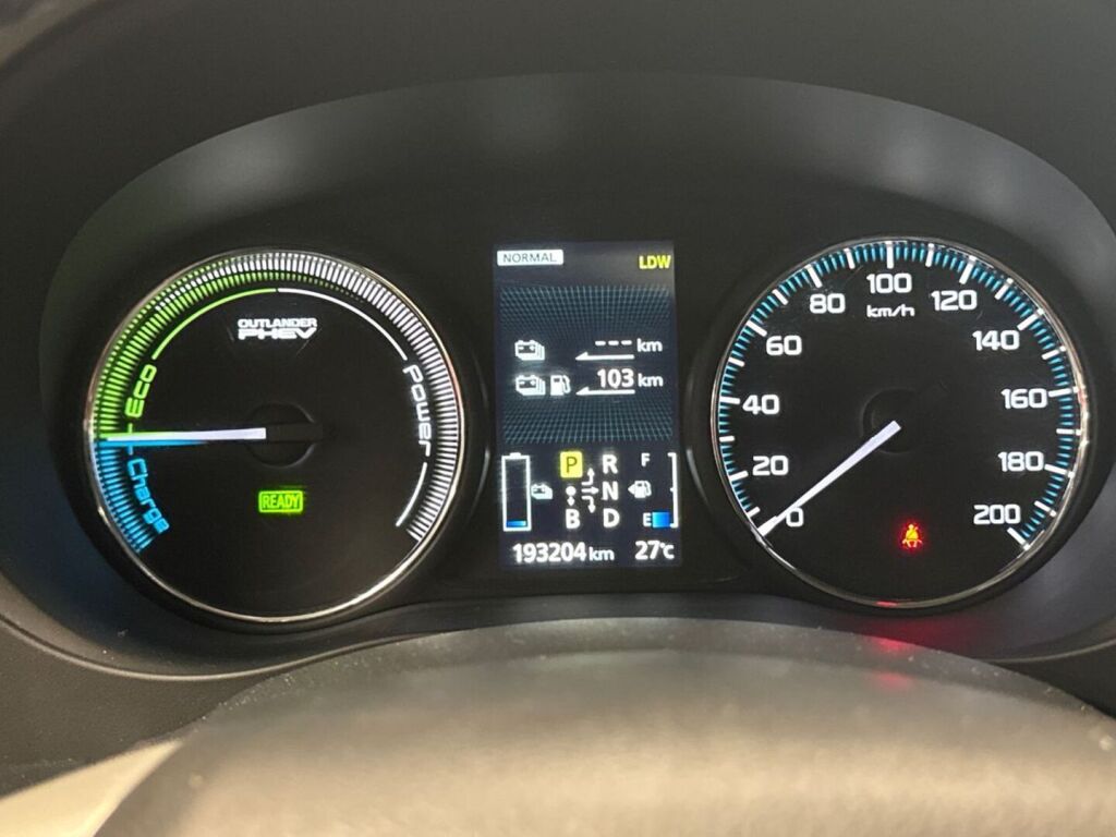 Mitsubishi Outlander PHEV 2013 Harmaa