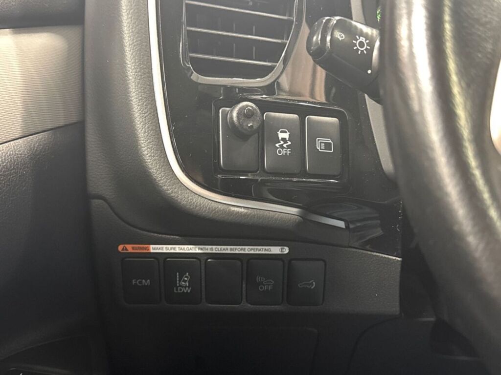 Mitsubishi Outlander PHEV 2013 Harmaa