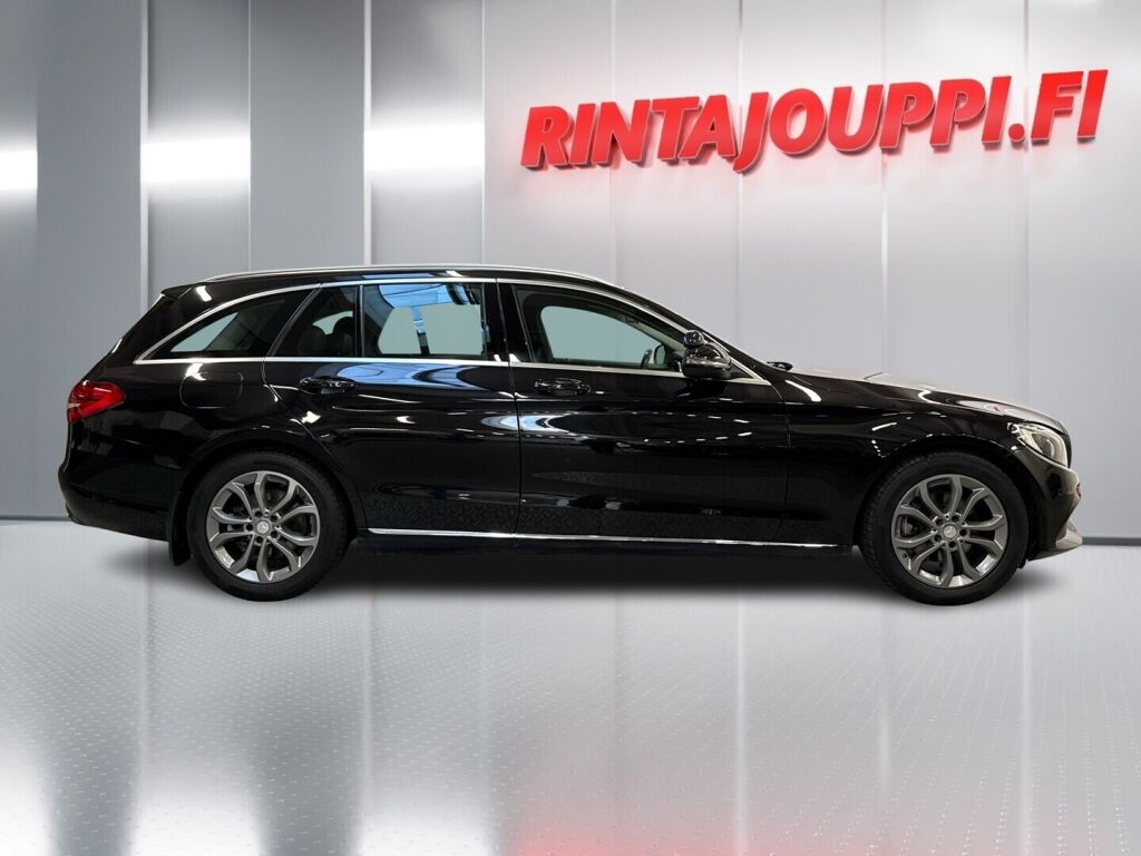 Mercedes-Benz C 2016 Musta
