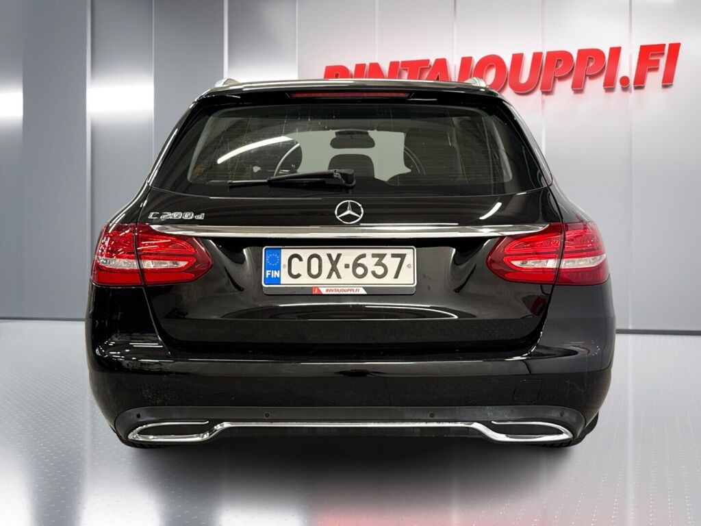 Mercedes-Benz C 2016 Musta