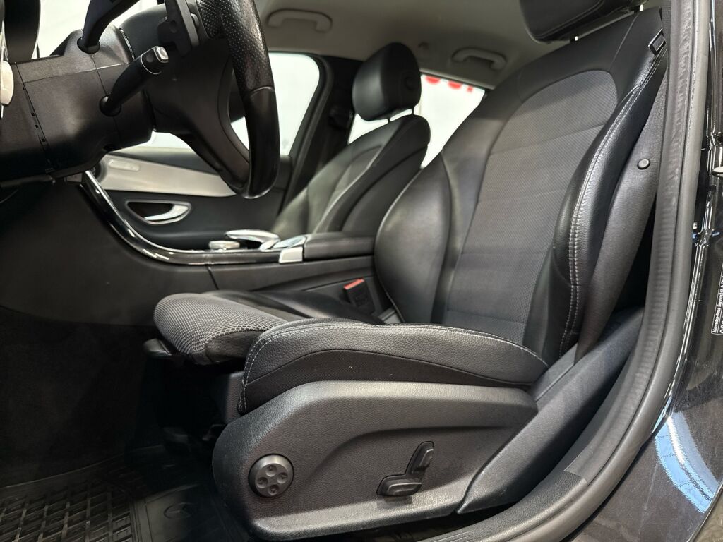 Mercedes-Benz C 2016 Musta