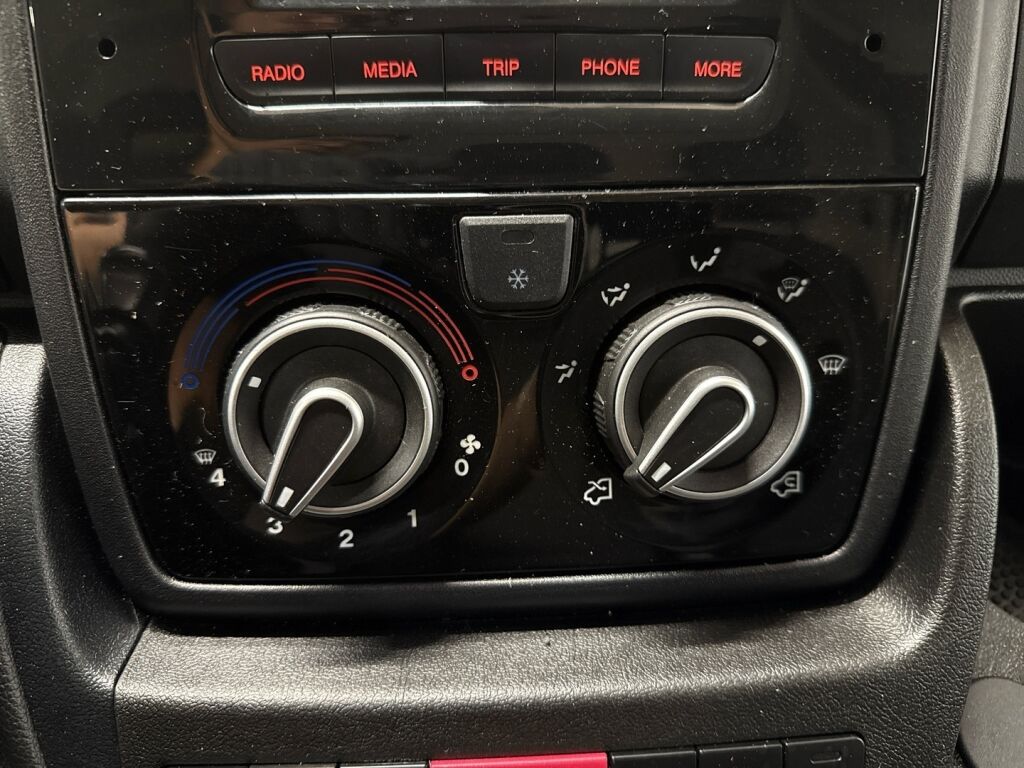 Fiat Ducato 2021 Valkoinen