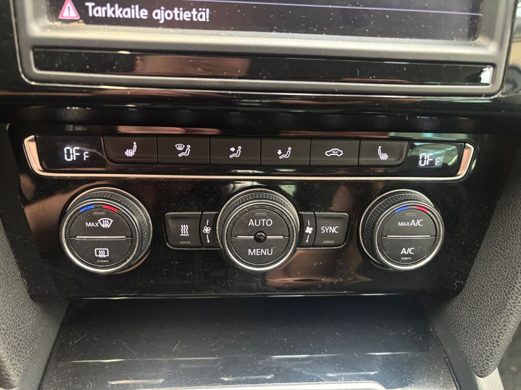 Volkswagen Passat 2015 Hopea