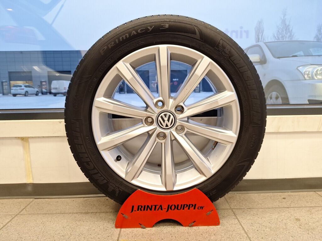 Volkswagen Passat 2016 Valkoinen