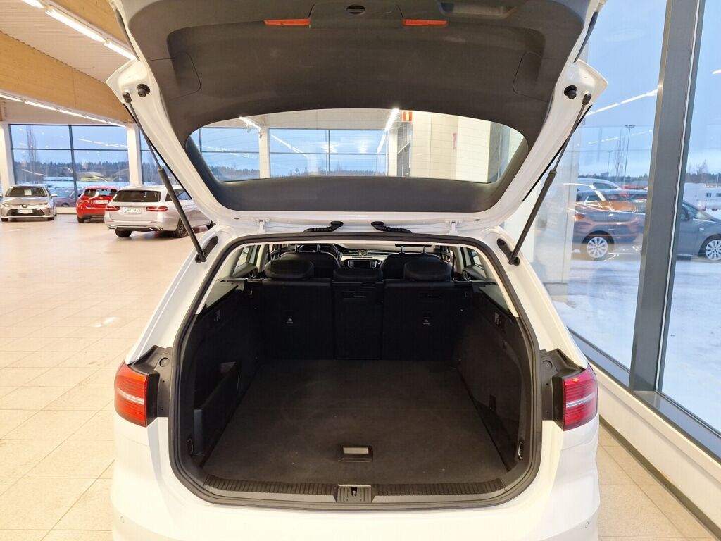 Volkswagen Passat 2016 Valkoinen