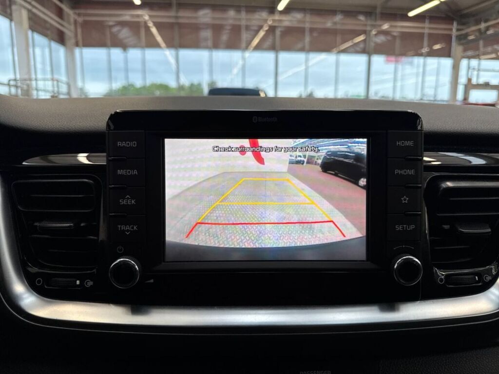 Kia Stonic 2020 Vihreä