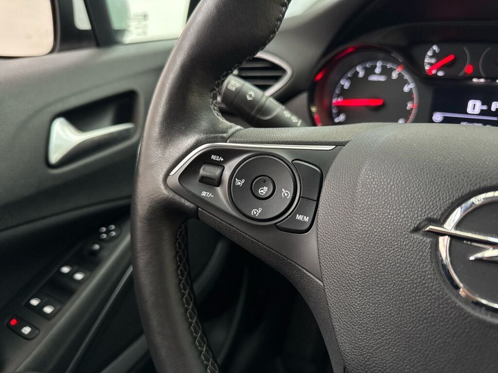 Opel Crossland X 2020 Valkoinen