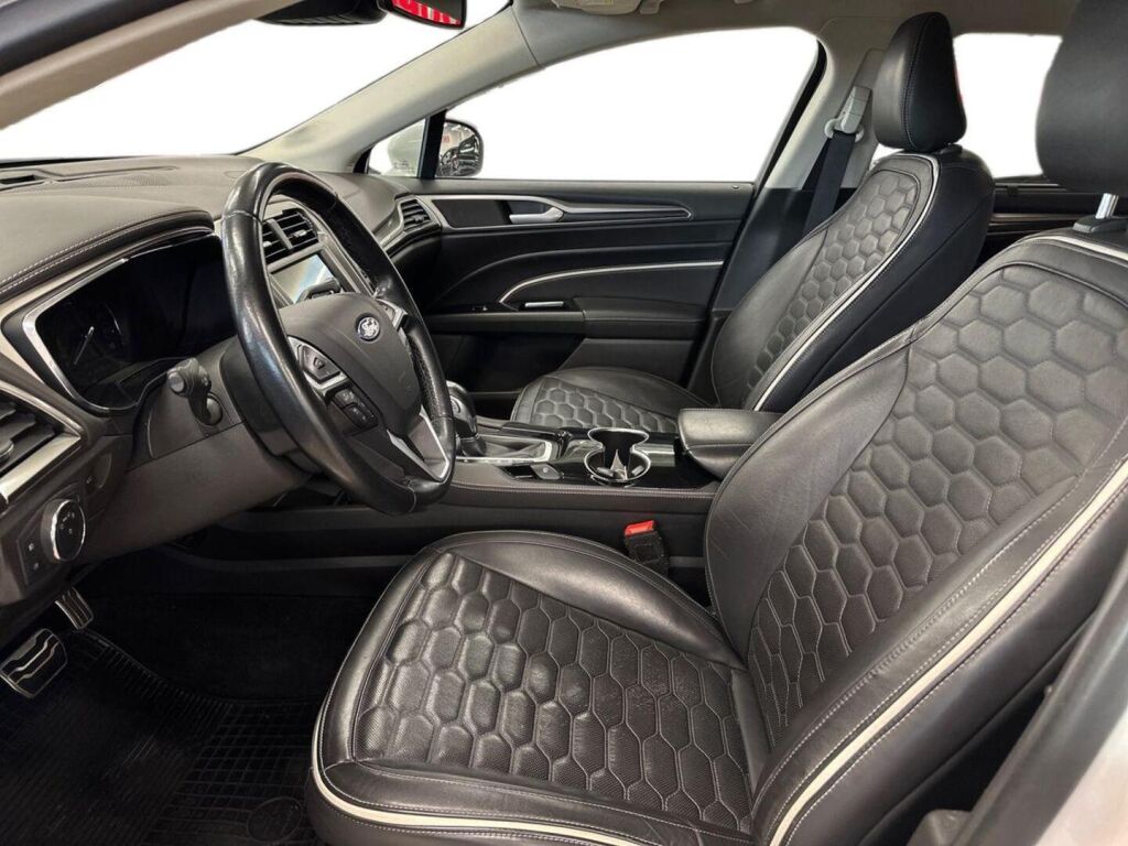 Ford Mondeo 2019 Valkoinen