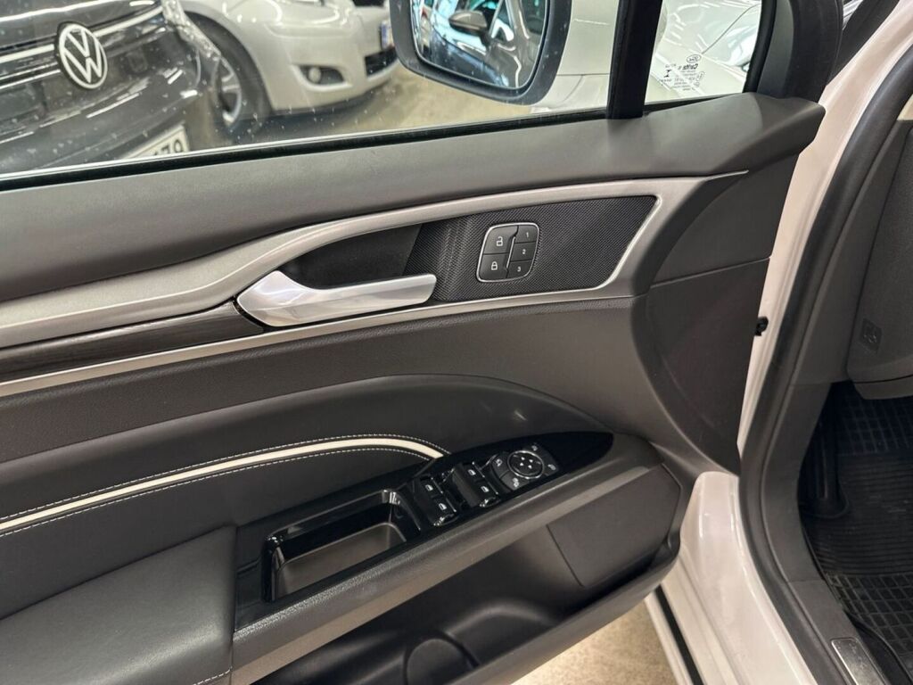 Ford Mondeo 2019 Valkoinen